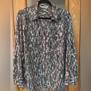Women’s graphic blouse